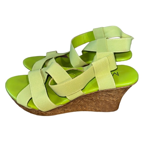 Y2K style Max Rave lime green wedges - Picture 1 of 4